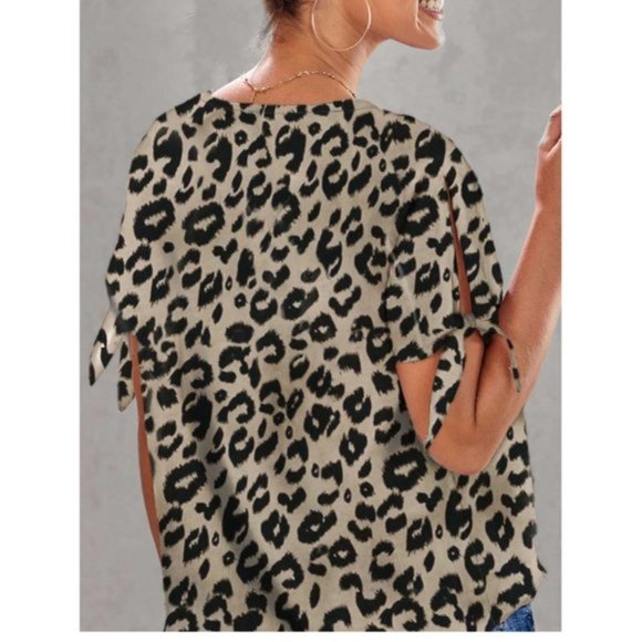 🌹SALE- Cute Leopard Print Top - Picture 3 of 4